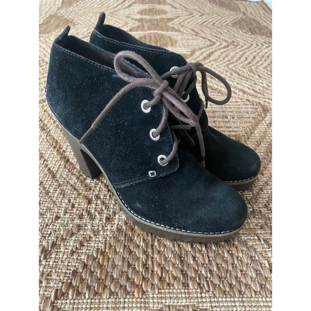 Sperry Top Sider Princeton Black Suede lace up heeled booties SZ 6M